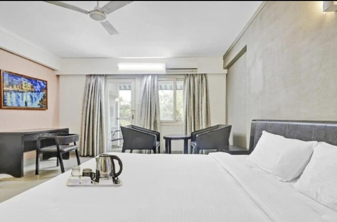 Aec Residency Otel Alappuzha Dış mekan fotoğraf