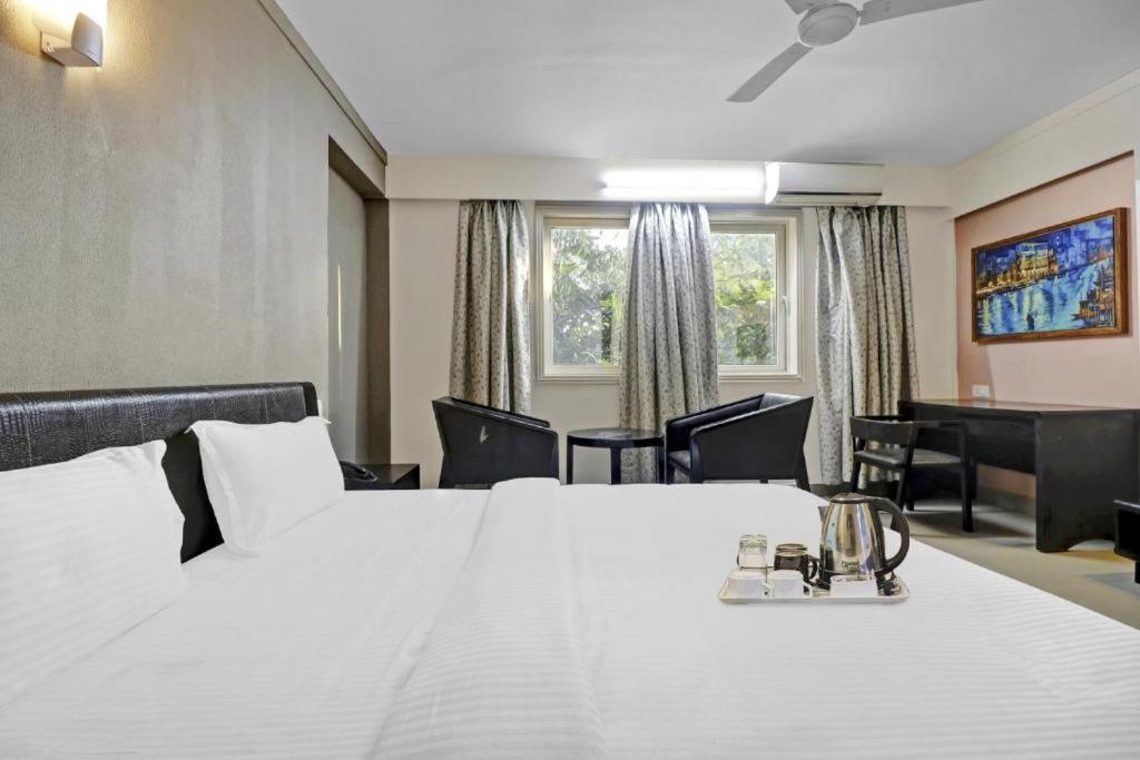 Aec Residency Otel Alappuzha Dış mekan fotoğraf